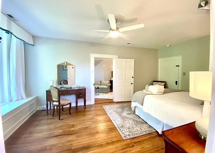 Rose Hill Inn